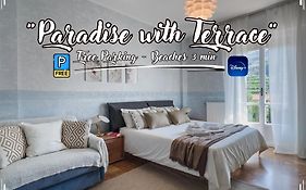 Paradise With Terrace - Free Parking - Smart Tv